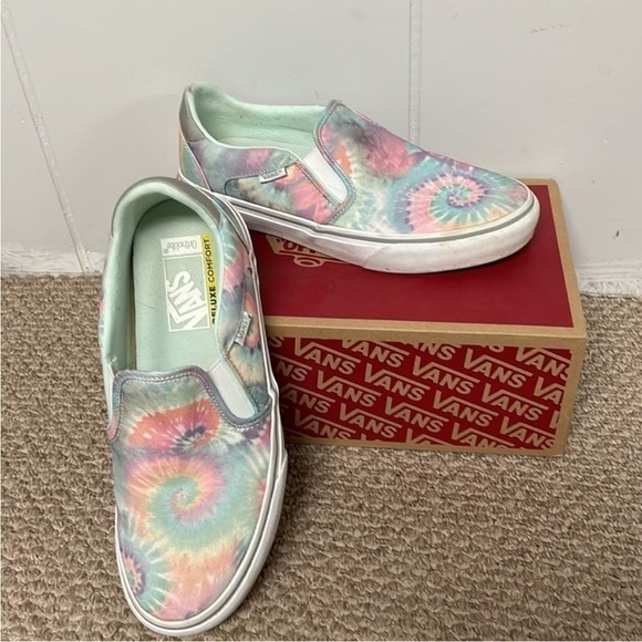 size 9.5 tie dye Vans loafers - Picture 3 of 5